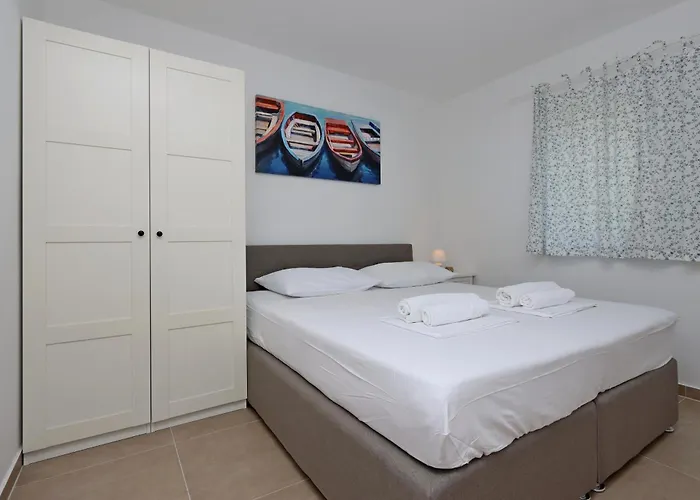 דירה By The Sea Kampor, Rab - 17396 *